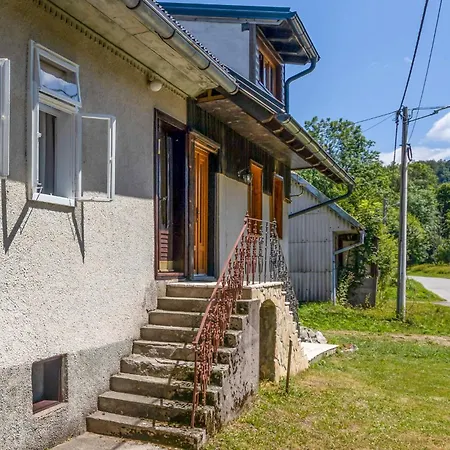 4 Bedroom In Dom wakacyjny *