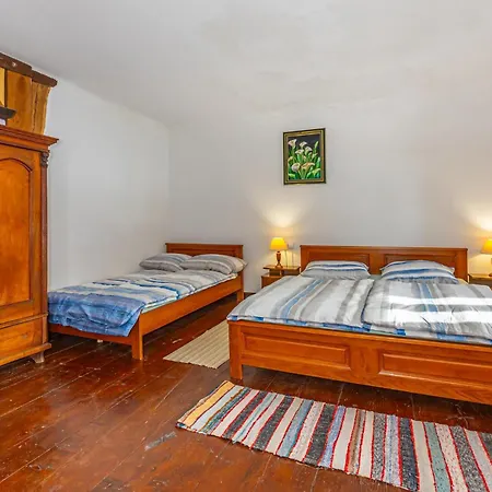 Σπίτι διακοπών 4 Bedroom In