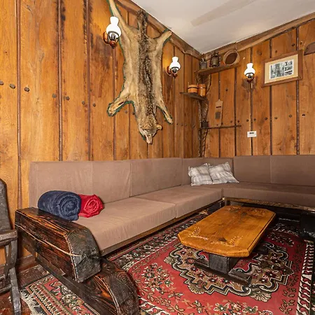 Σπίτι διακοπών 4 Bedroom In *