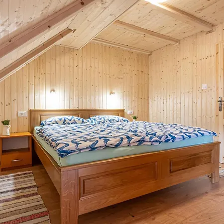 4 Bedroom In